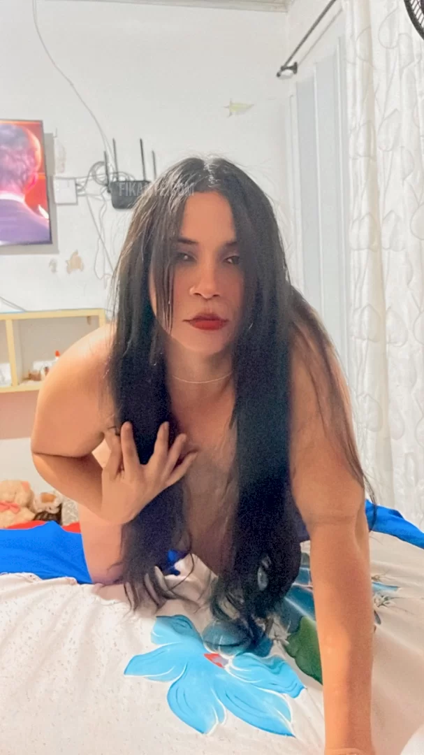 Ágatha trans - foto no feed de Curitiba