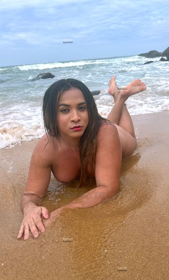 Ágatha trans - foto no feed de Curitiba