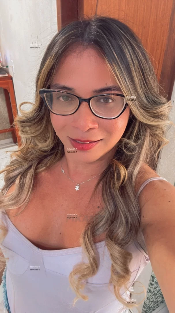 Ágatha trans - foto no feed de Curitiba