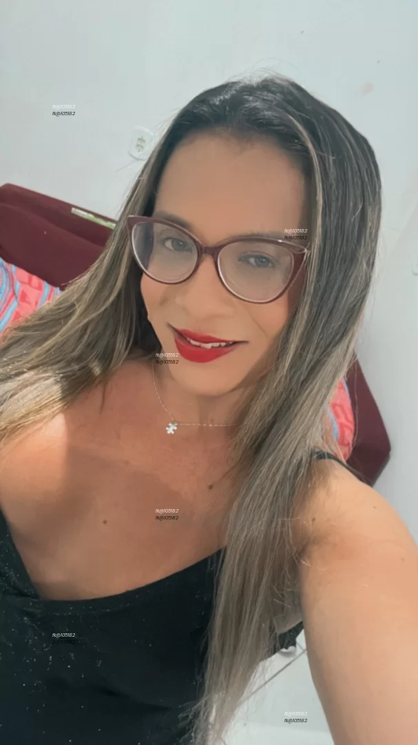 Ágatha trans - foto no feed de Curitiba
