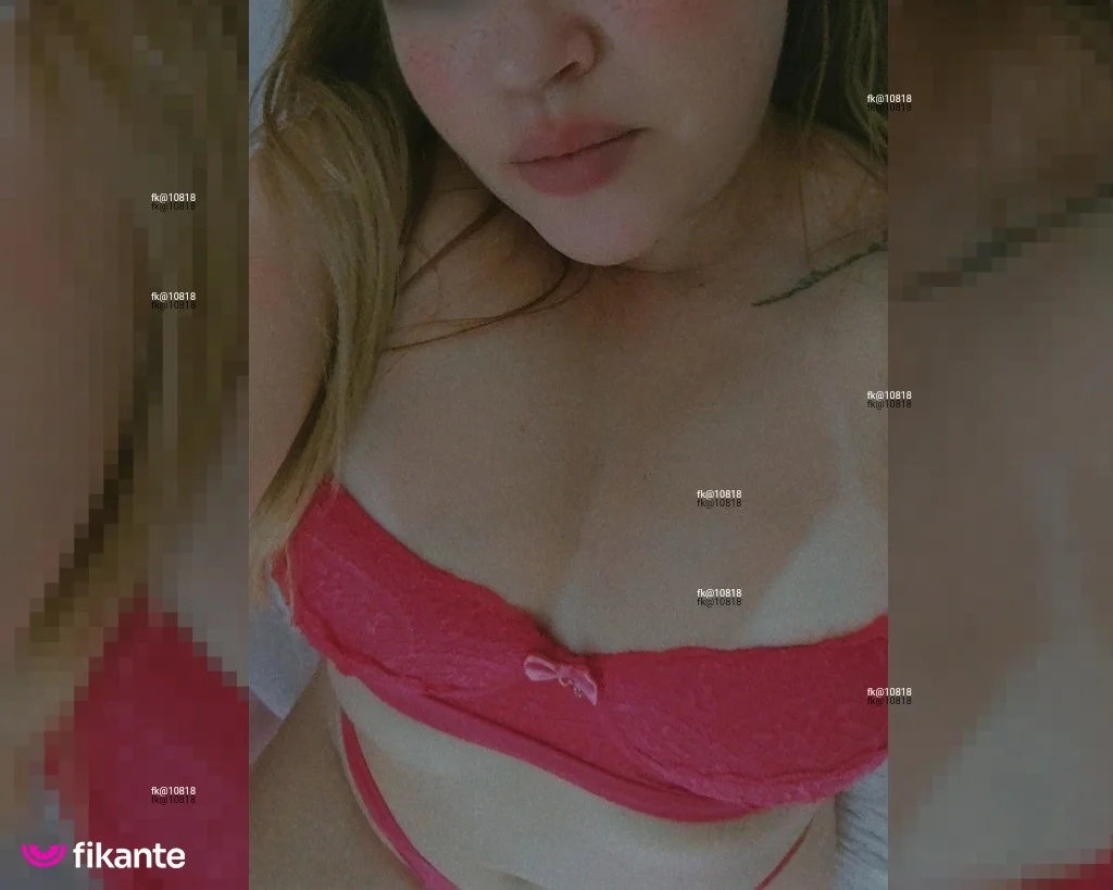 Foto profissional de Lary branquinha