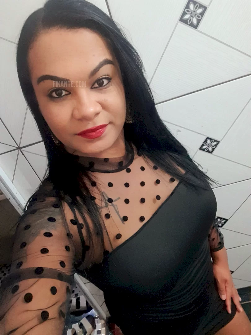 Adriana Transex Vilhena - foto no feed de Vilhena