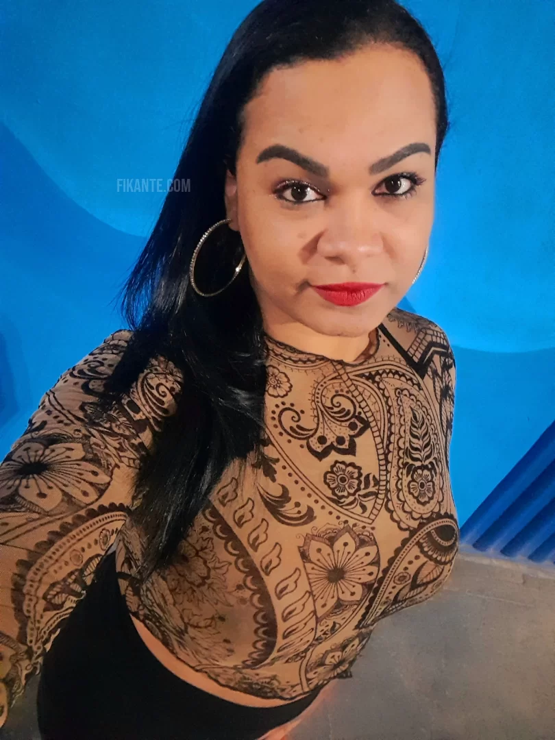 Adriana Transex Vilhena - foto no feed de Vilhena