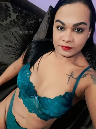 Adriana Transex Vilhena - foto no feed de Vilhena