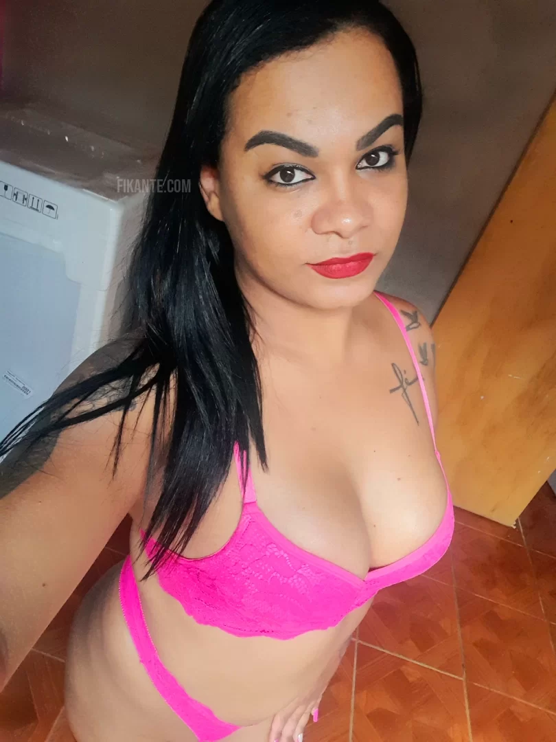Adriana Transex Vilhena - foto no feed de Vilhena