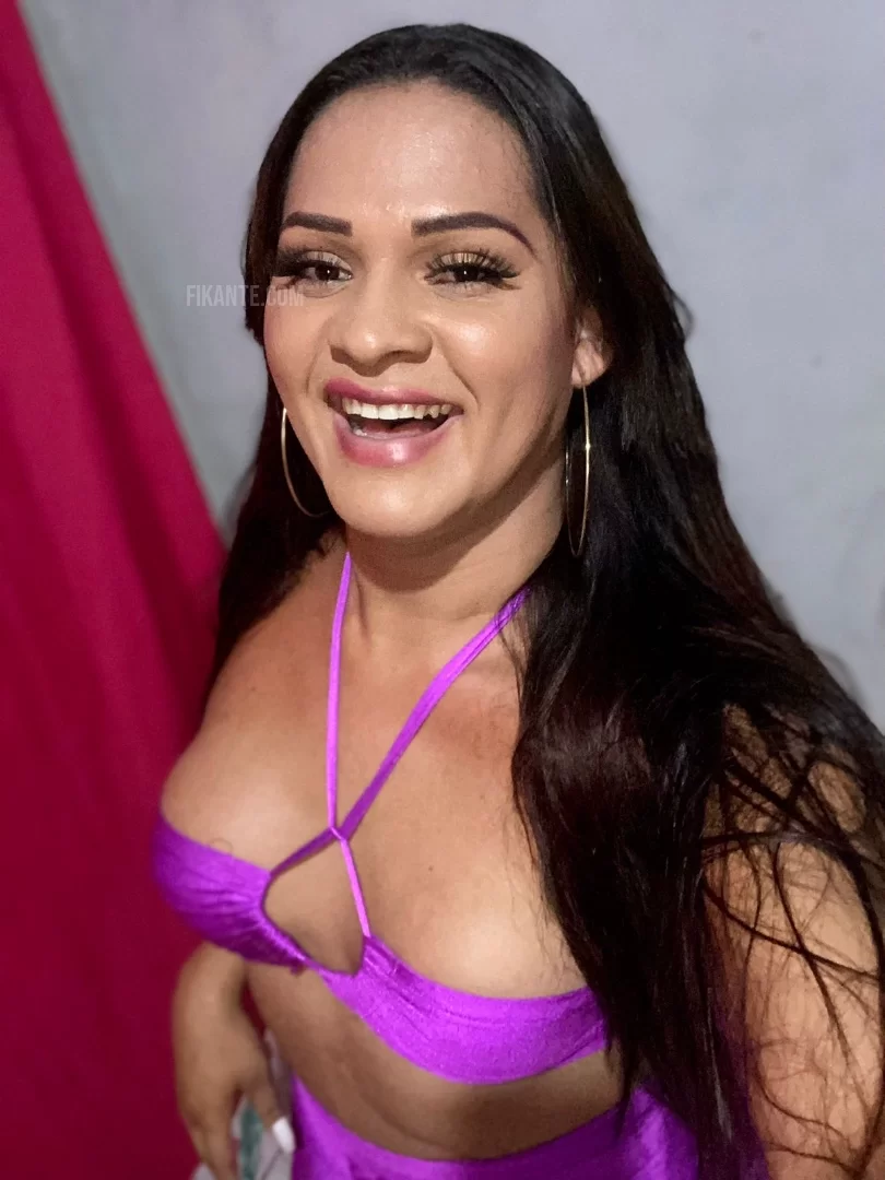 Kamylla Travestir - foto no feed de Tailândia