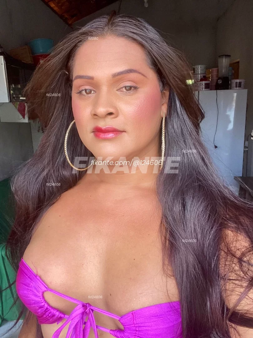 Kamylla Travestir - foto no feed de Tailândia
