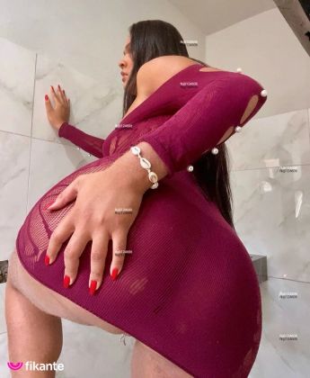 Kamylla Travestir - foto no feed de Tailândia
