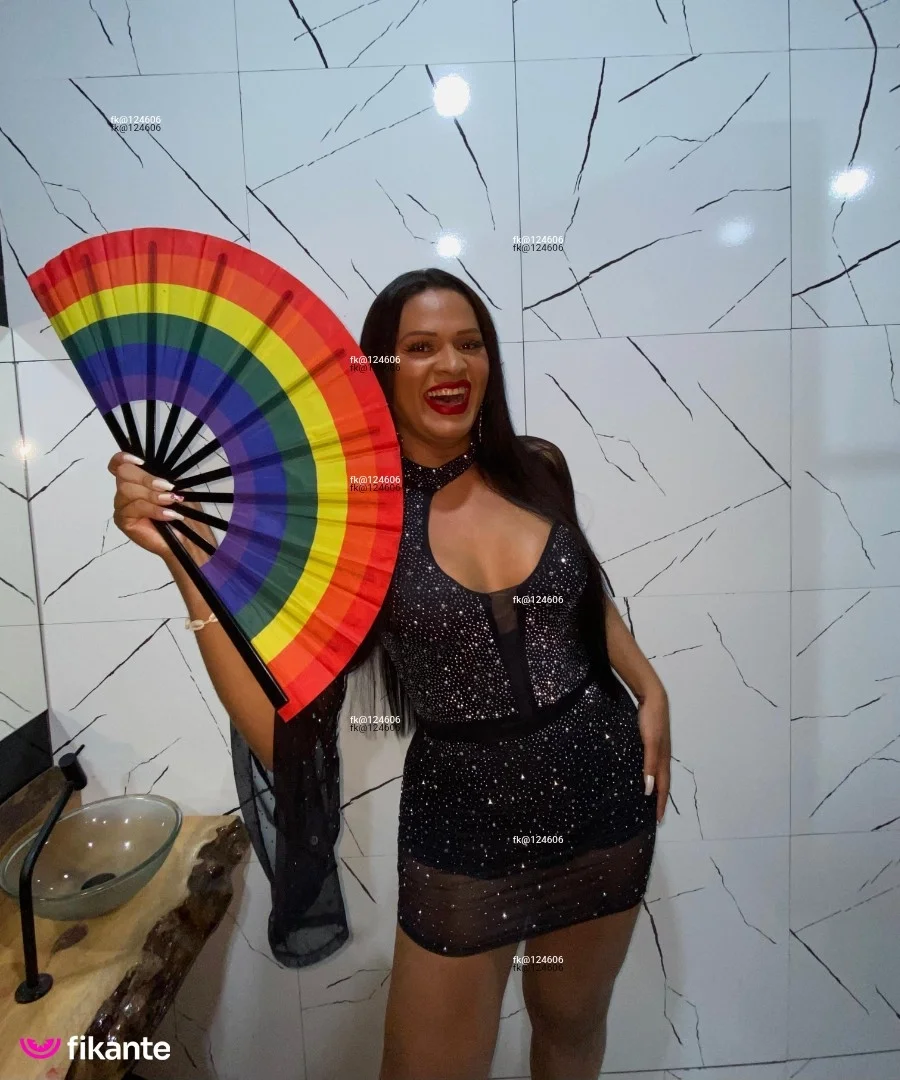 Kamylla Travestir - foto no feed de Tailândia