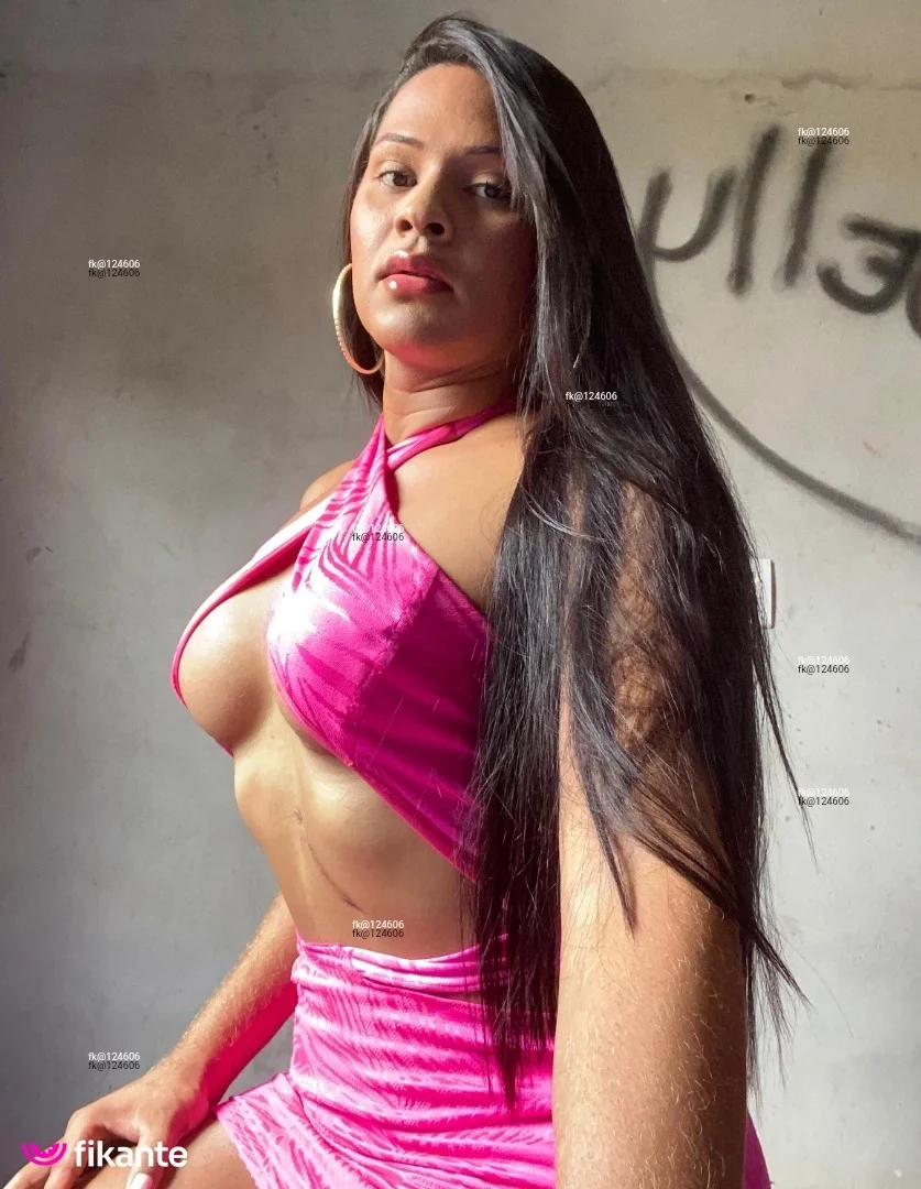 Kamylla Travestir - foto no feed de Tailândia