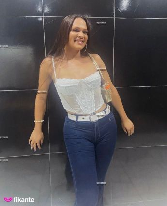 Kamylla Travestir - foto no feed de Tailândia
