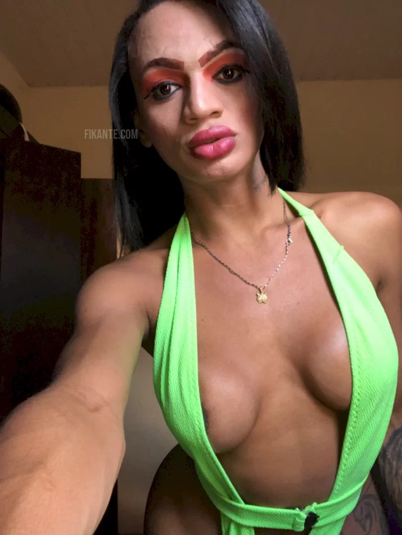 trans safadinha com local - foto no feed de Anápolis