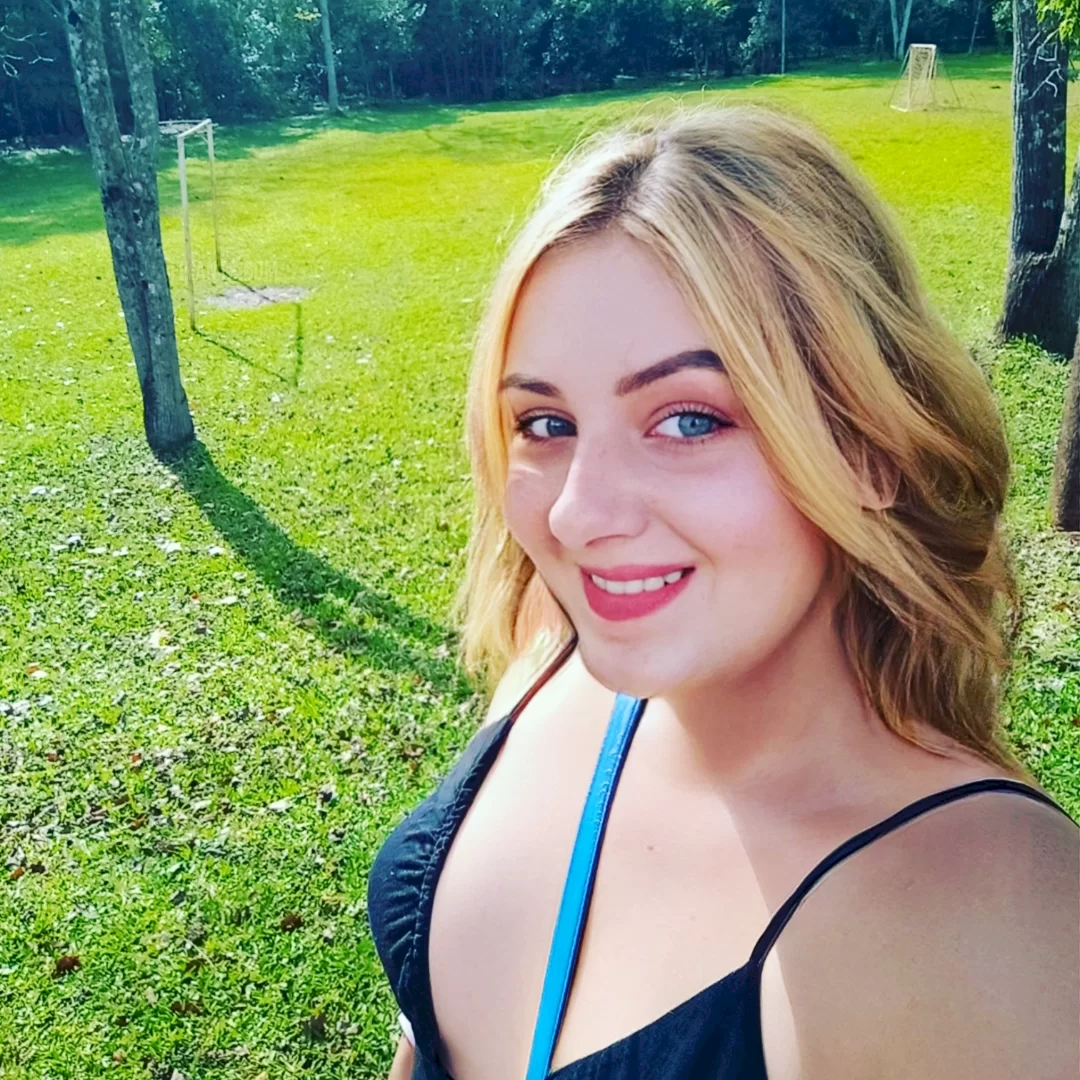 LarissaFofinha - foto no feed de Panambi
