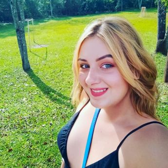 LarissaFofinha - foto no feed de Panambi
