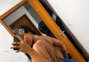 foto de perfil de Flávia