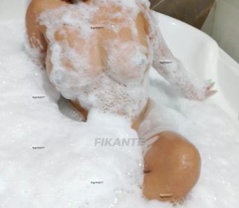Alexia Ferraz - foto no feed de Itapoá