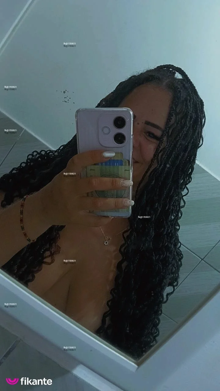 Foto profissional de Morena Quente