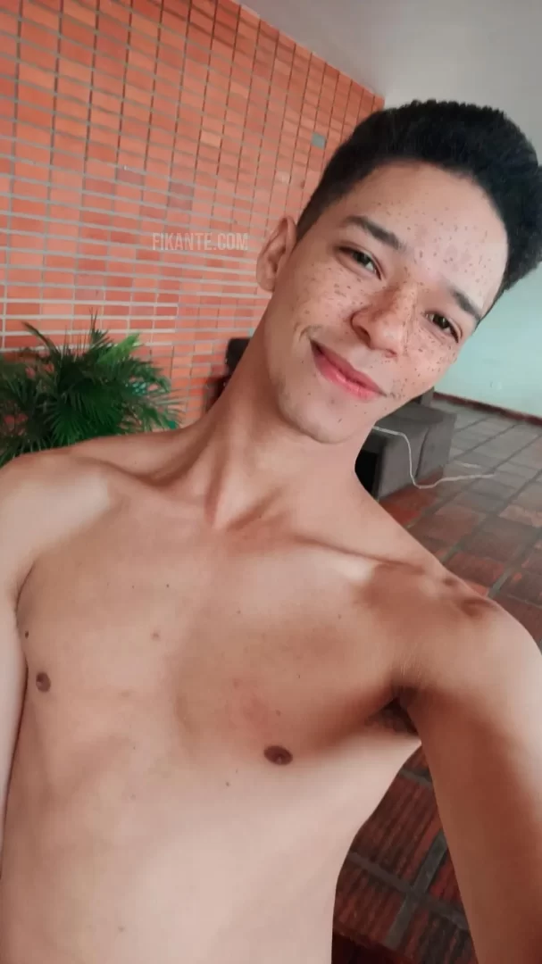 Novinho dot - foto no feed de sexo virtual