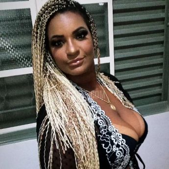 CAVALONA ESPECIALISTA NO ANAL - foto no feed de Cáceres
