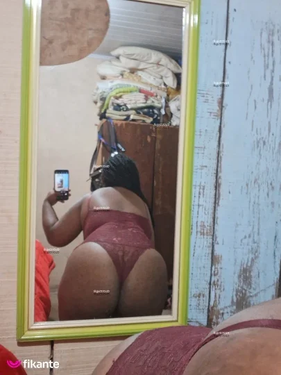 Pretinha — garota de programa virtual