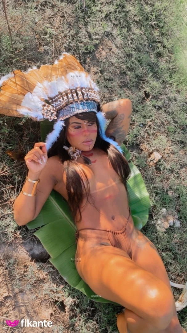 Priscila malhada - foto no feed de Paulo Afonso