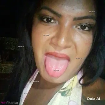 Trans submissa - foto no feed de Jataí