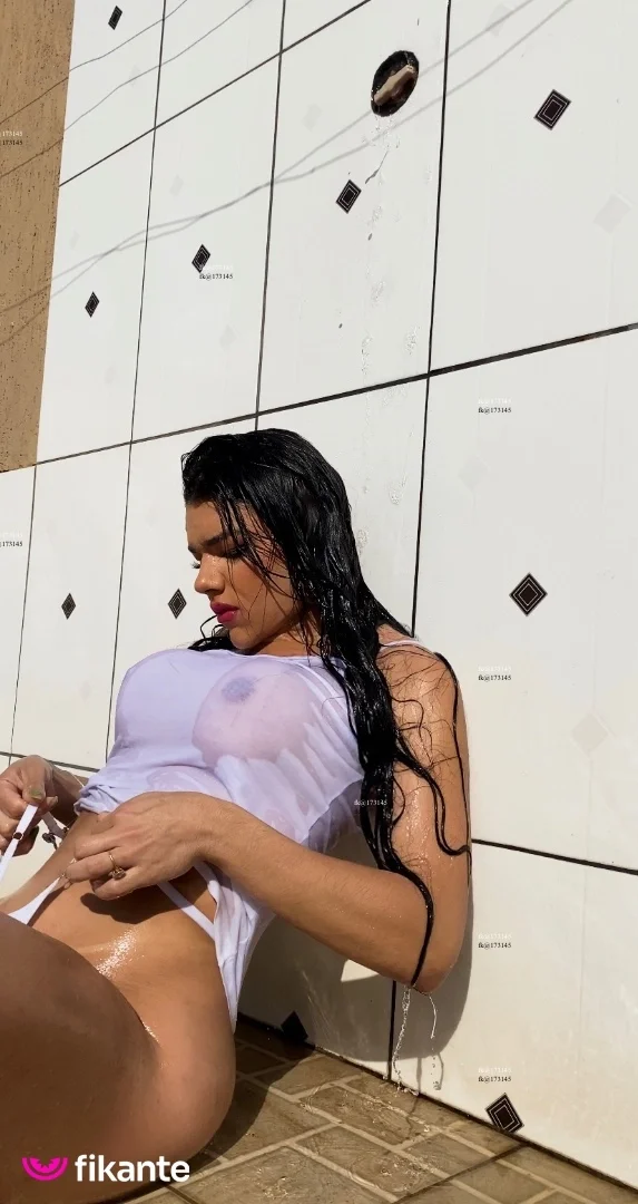 Nandinha Bicalho - foto no feed de Janaúba
