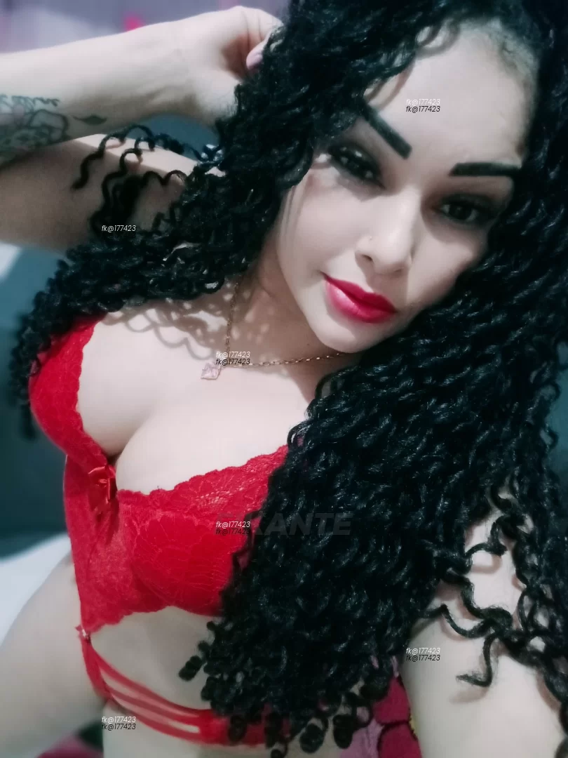 Aline Cacheada - foto no feed de Itaituba