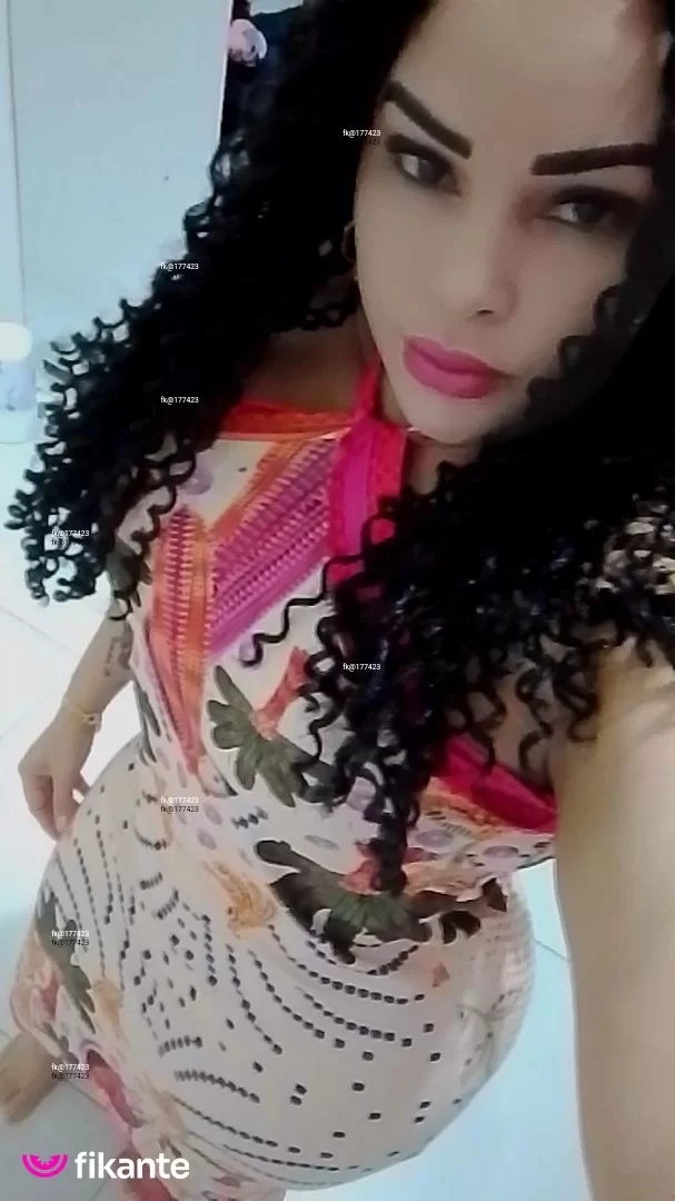 Aline Cacheada - foto no feed de Itaituba