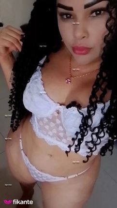 Aline Cacheada - foto no feed de Itaituba