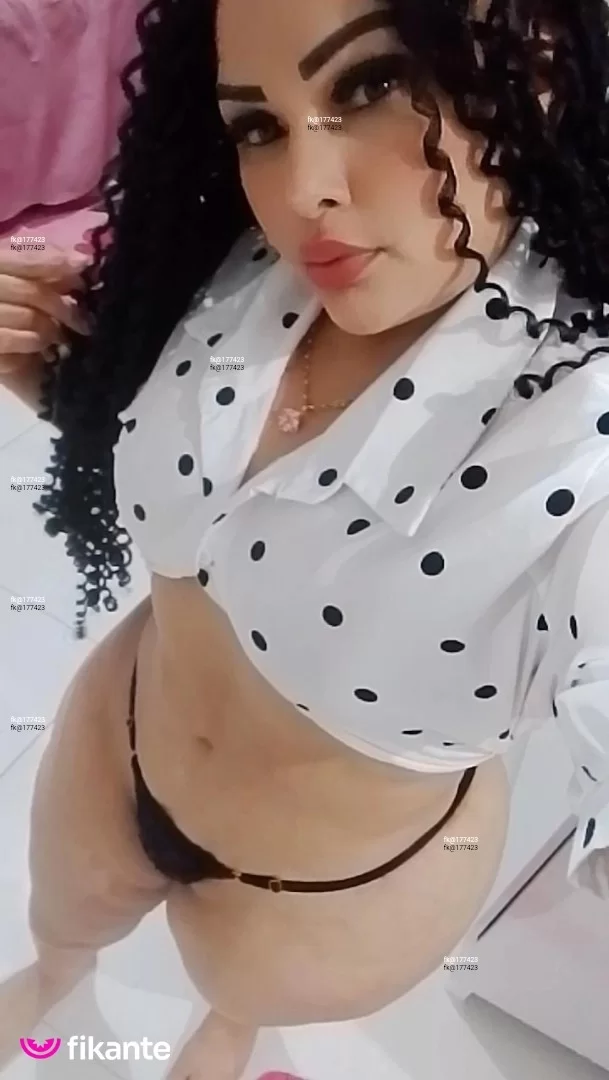 Aline Cacheada - foto no feed de Itaituba