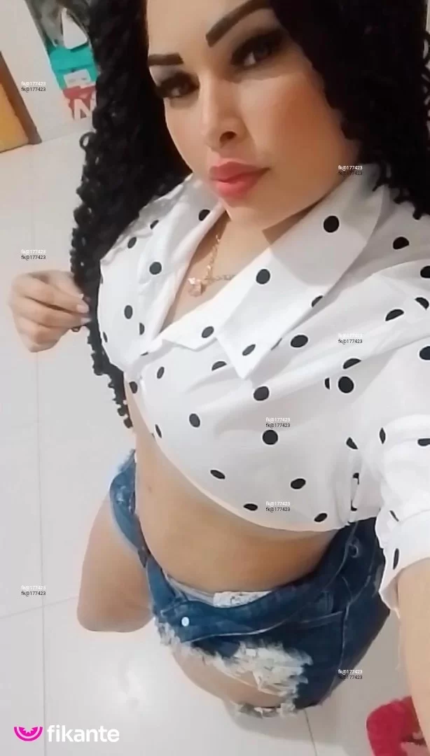 Aline Cacheada - foto no feed de Itaituba