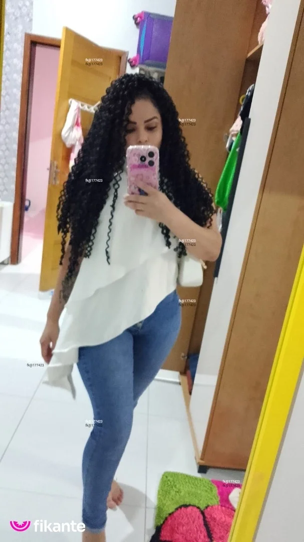 Aline Cacheada - foto no feed de Itaituba