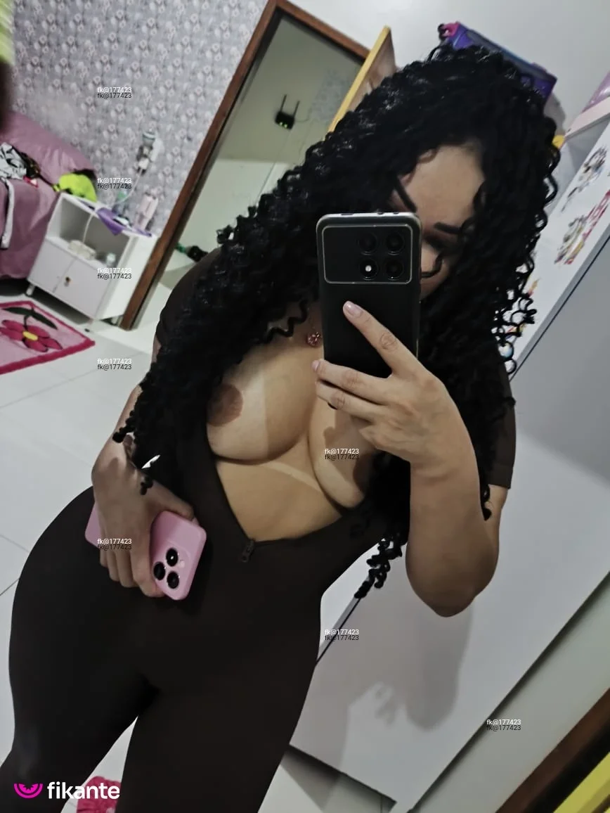 Foto profissional de Aline Cacheada