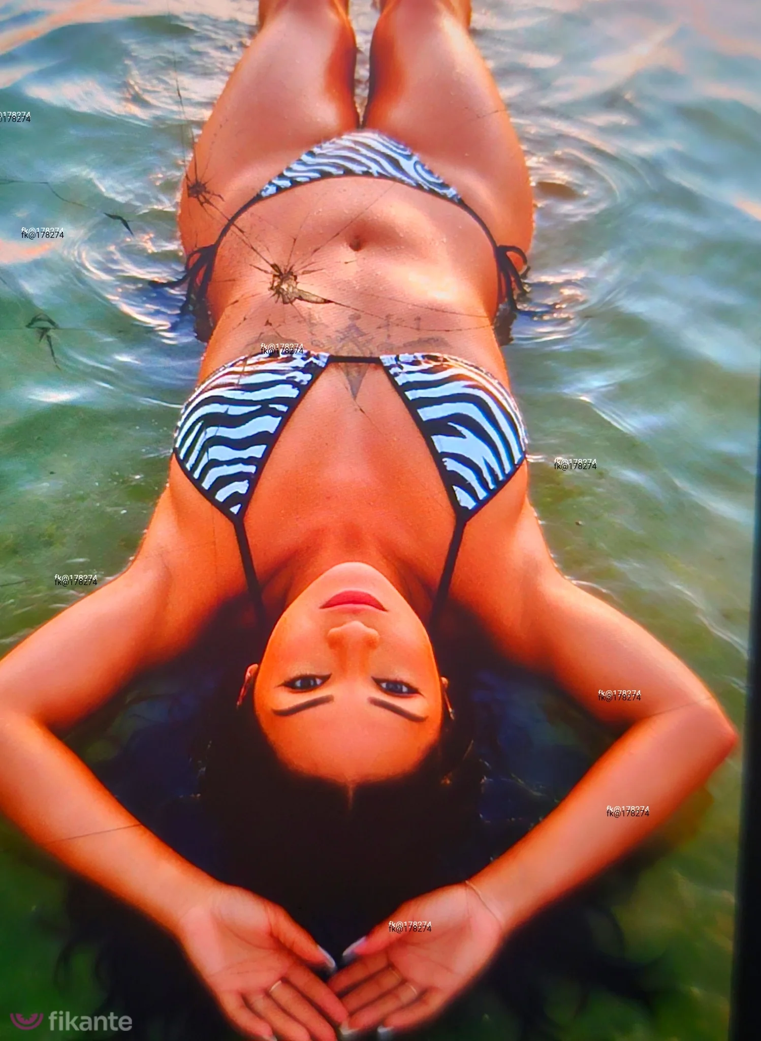 Kassya safadinha - foto no feed de Aruanã