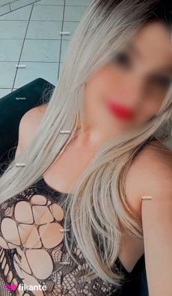 Zoe Sinclair - foto no feed de Goiânia