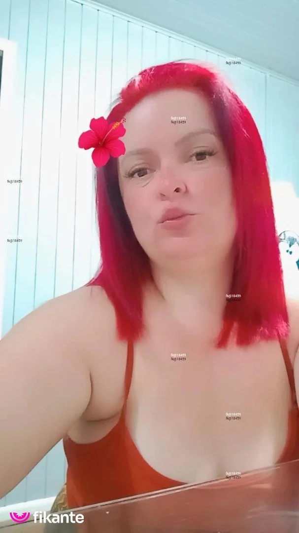 Puta safada bora fazer sexo gostoso - foto no feed de Criciúma