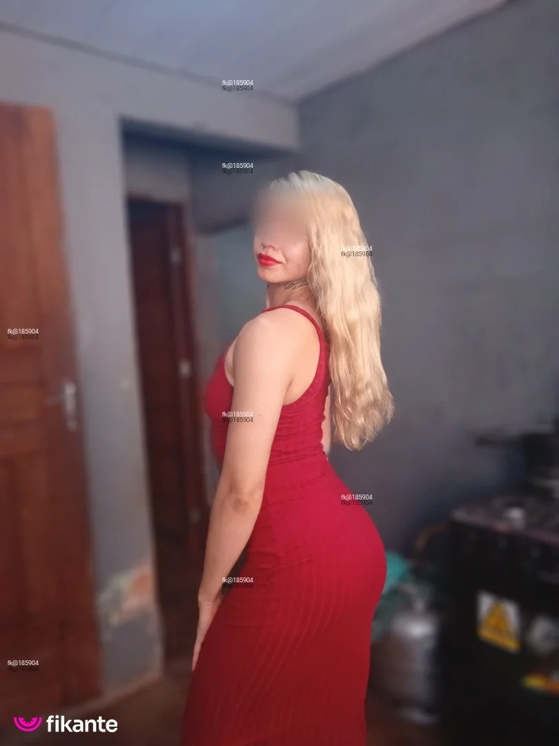 Loirinha sapeca - foto no feed de Itaituba