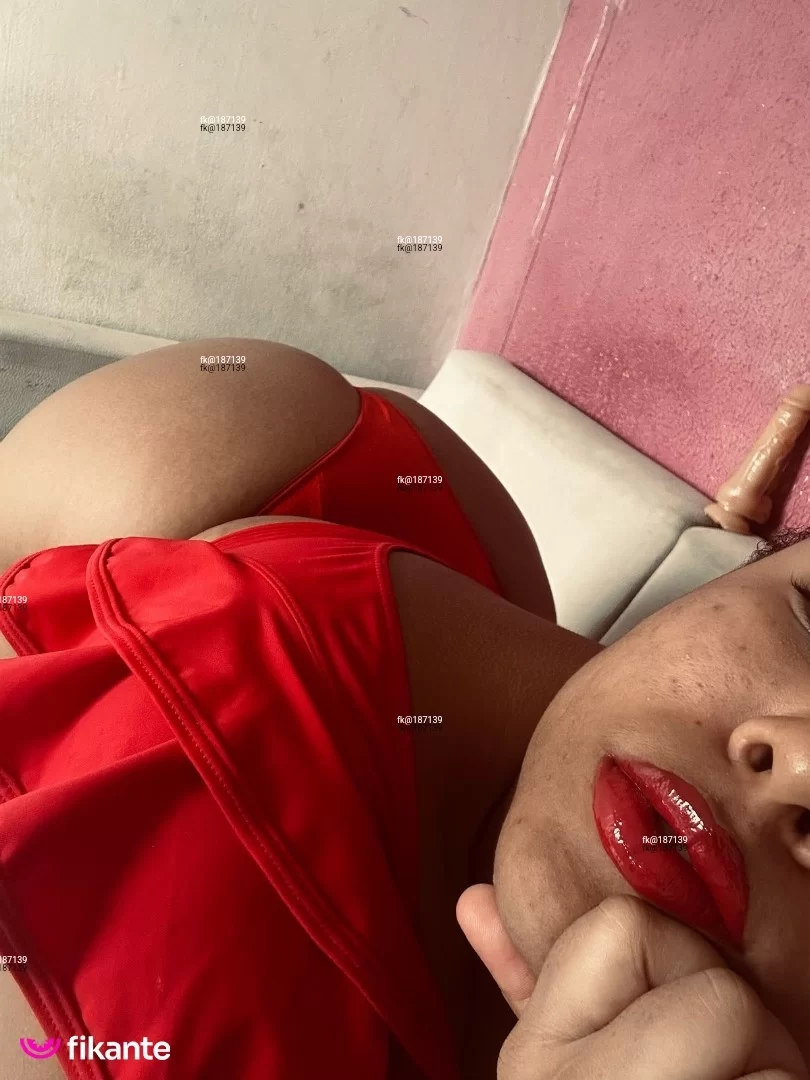 Karina Boss - foto no feed de sexo virtual