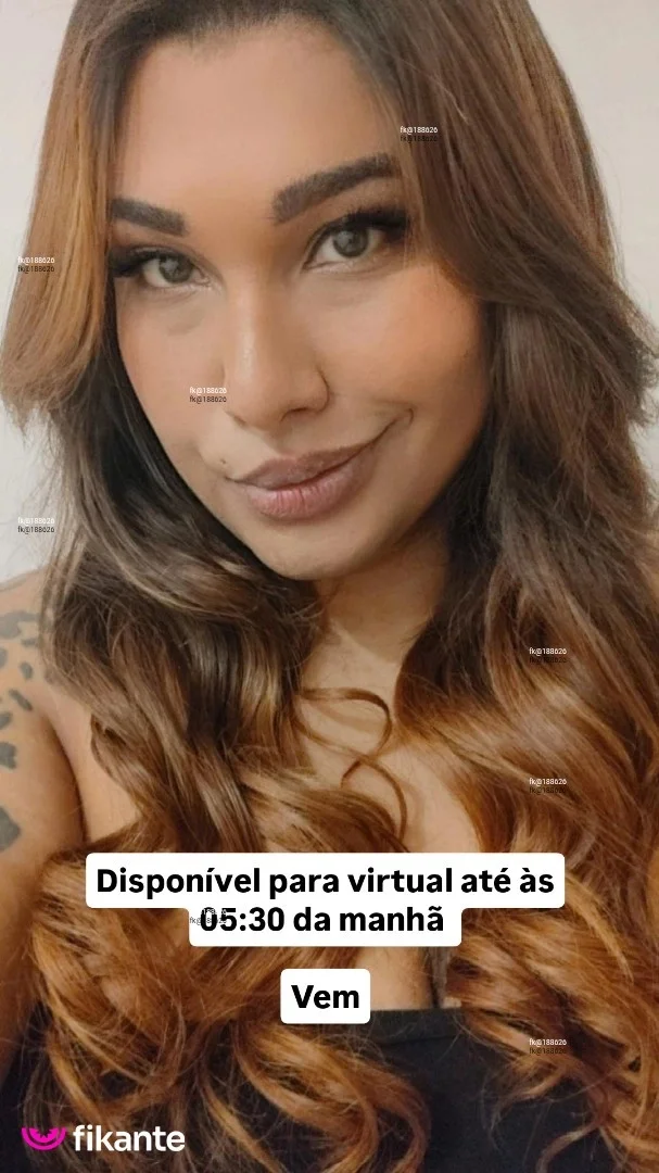 Fernanda Tavares - foto no feed de sexo virtual