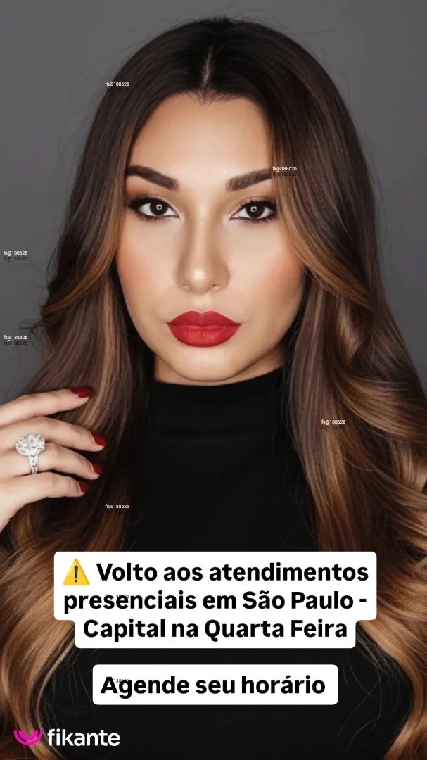 Fernanda Tavares - foto no feed de sexo virtual