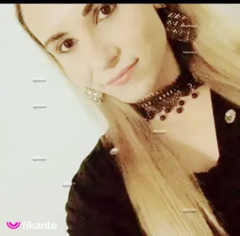 Micaela - foto no feed de Santiago