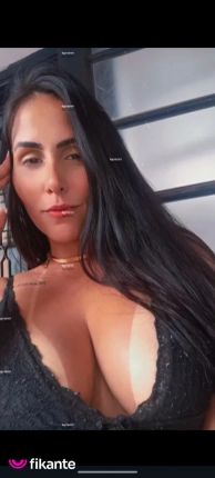 FAMOSINHA DO SQUIRT - foto no feed de sexo virtual