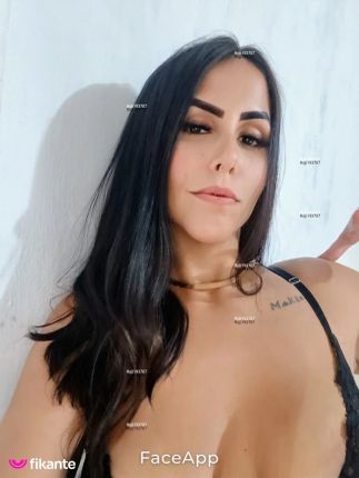 FAMOSINHA DO SQUIRT - foto no feed de sexo virtual