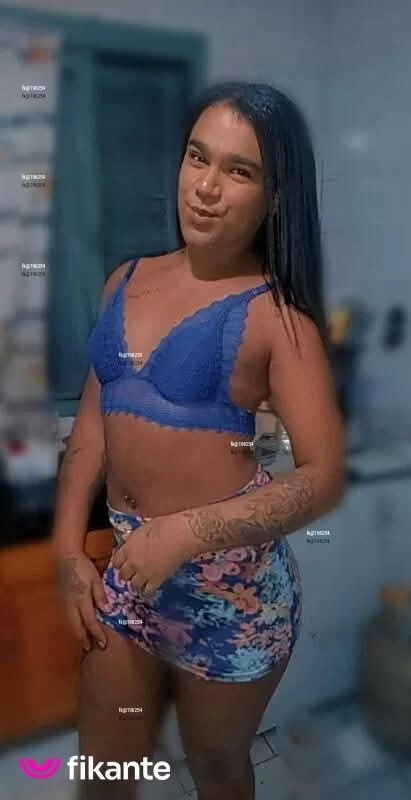 Morena surfistinha - foto no feed de Torres