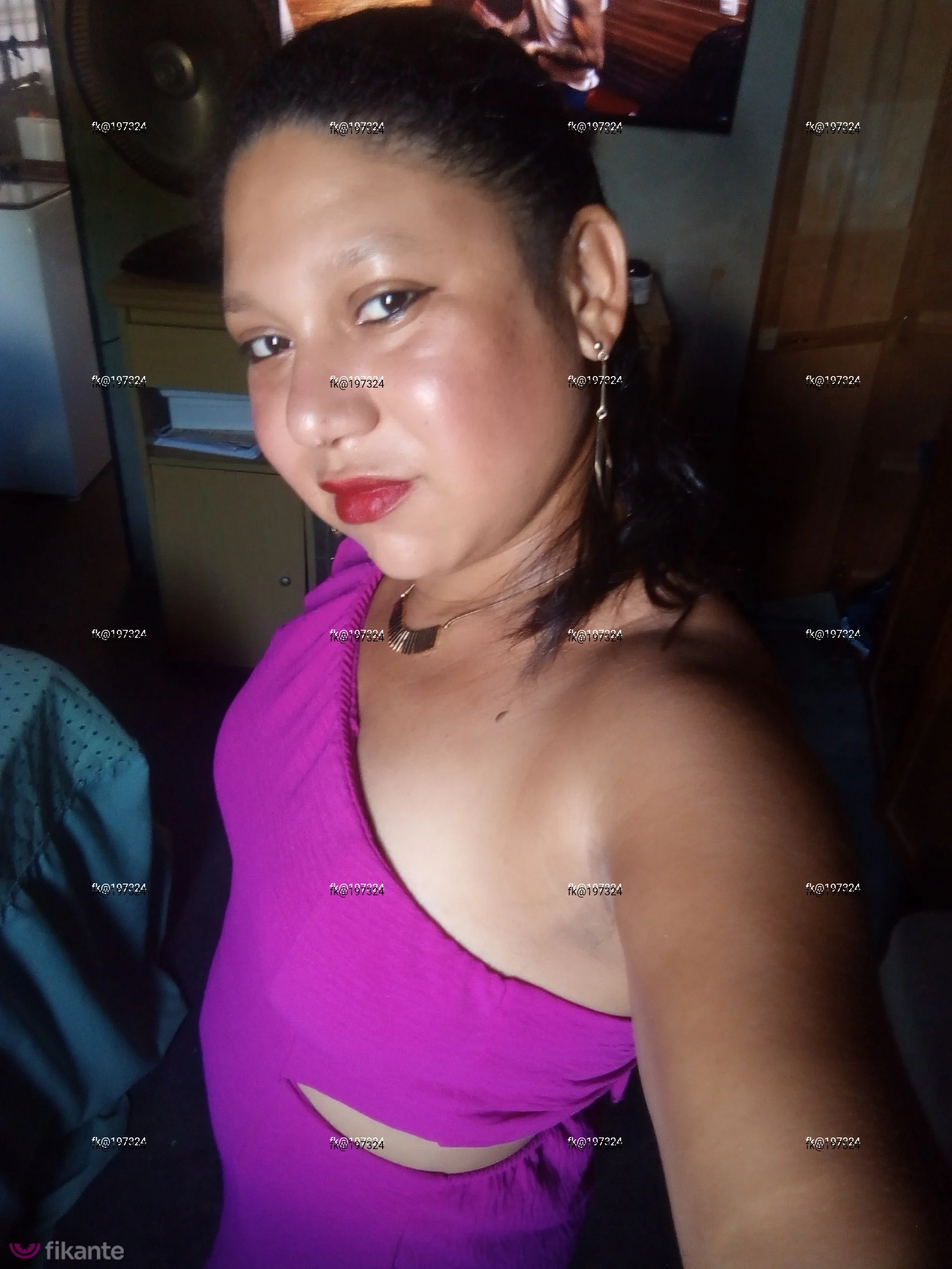 Foto profissional de Alessandra, acompanhante em Ribeirão Cascalheira, MT