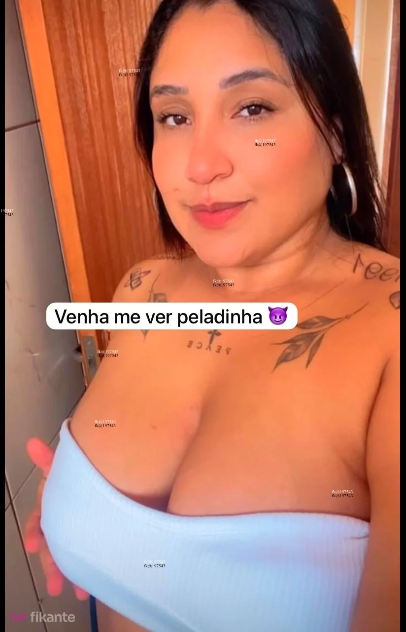 Chamada ao vivo - foto no feed de sexo virtual