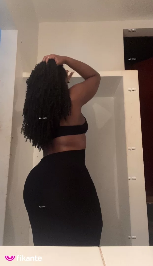 Luara Bacelar - foto no feed de Barreiras