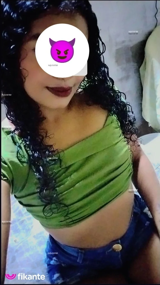 Gabriela - foto no feed de sexo virtual