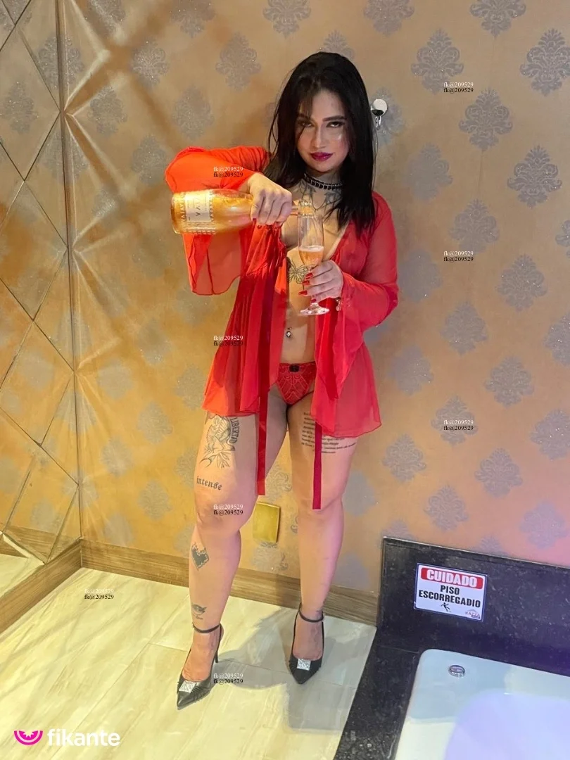 Larissa - foto no feed de sexo virtual